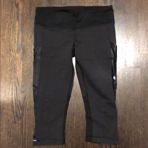 Lululemon leggings, Capri